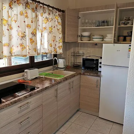 Appartement Orange_blue_аpartment N2 Near Sea Hanioti